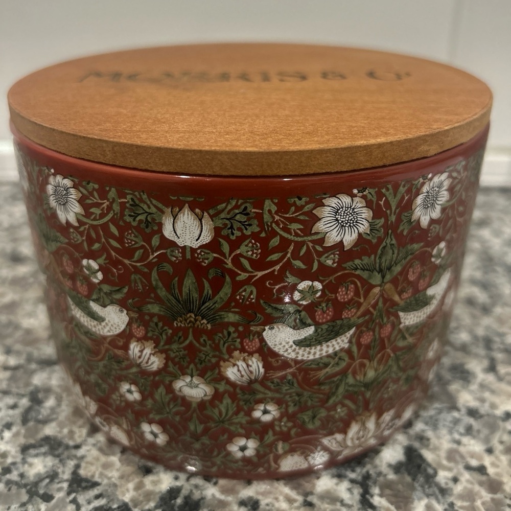Morris and Co 20oz Chestnut Scent Candle Strawberry Thief Jar wood lid reusable